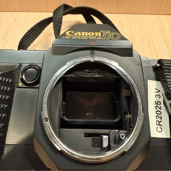 Canon T-70 T70 FD 35mm Film analog SLR Camera TESTED Working Preowned Body Only! - Picture 9 of 12
